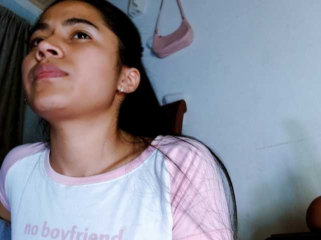venus-cutee live cam on BongaCams