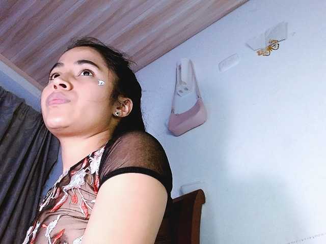venus-cutee live cam on BongaCams