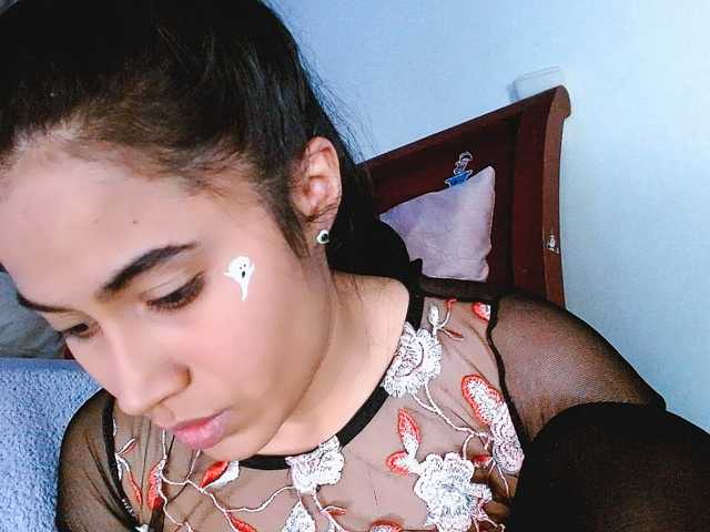 venus-cutee live cam on BongaCams