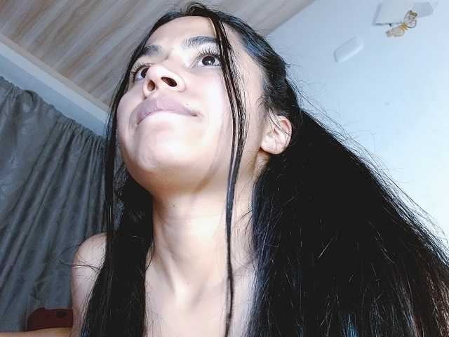 venus-cutee live cam on BongaCams