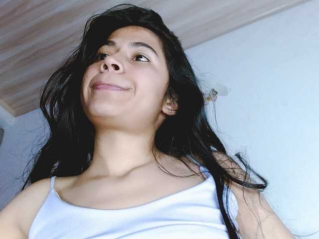 venus-cutee live cam on BongaCams