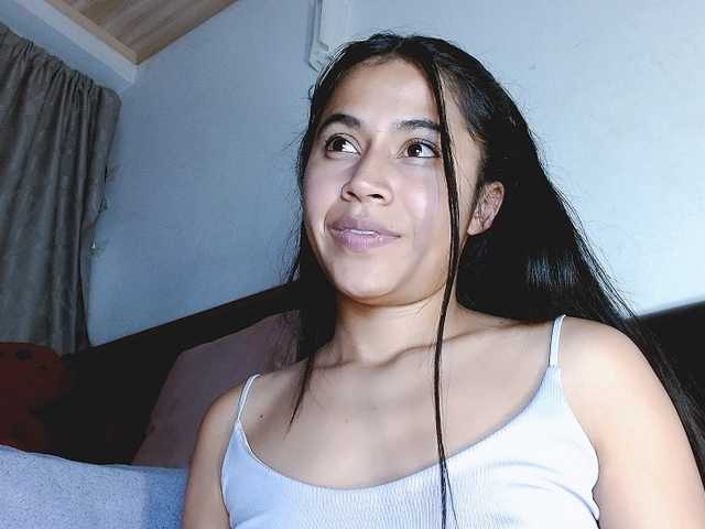 venus-cutee live cam on BongaCams