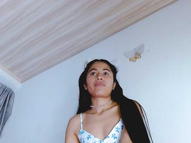 venus-cutee live cam on BongaCams
