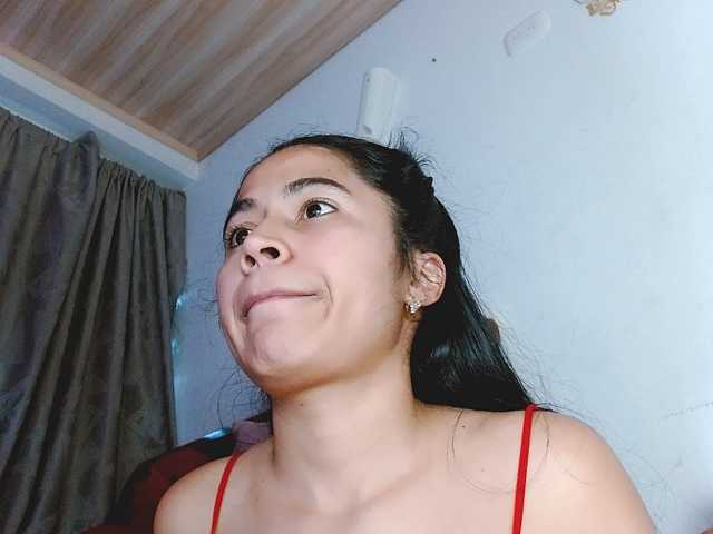venus-cutee live cam on BongaCams