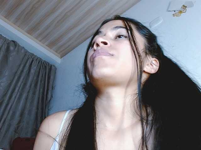 venus-cutee live cam on BongaCams