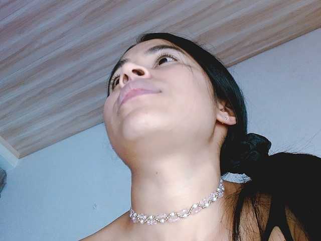 venus-cutee live cam on BongaCams
