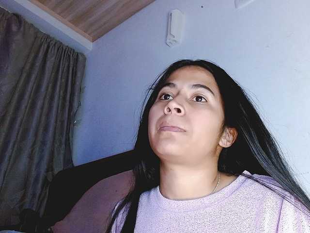 venus-cutee live cam on BongaCams