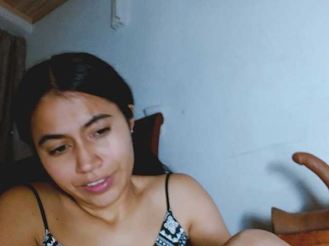 venus-cutee live cam on BongaCams
