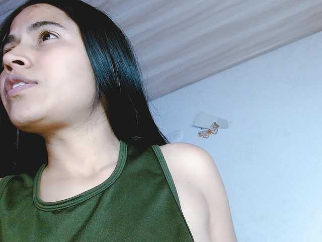 venus-cutee live cam on BongaCams