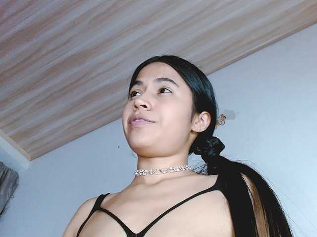 venus-cutee live cam on BongaCams