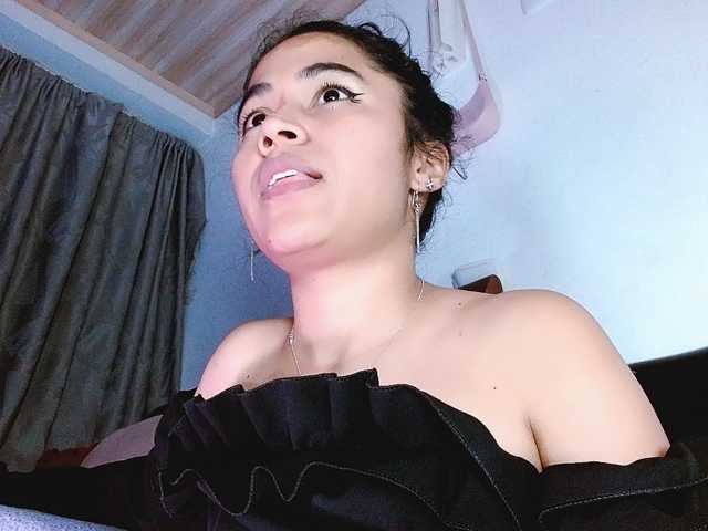 venus-cutee live cam on BongaCams