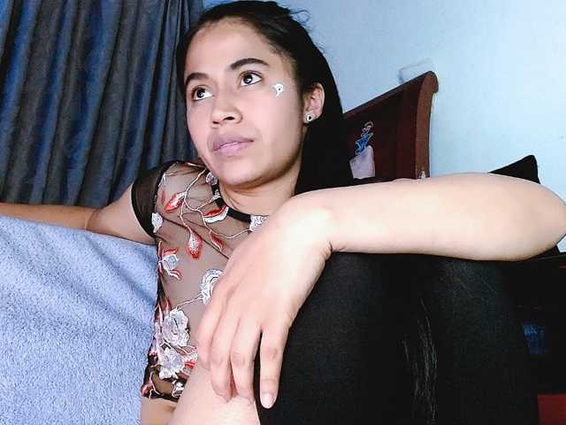 venus-cutee live cam on BongaCams