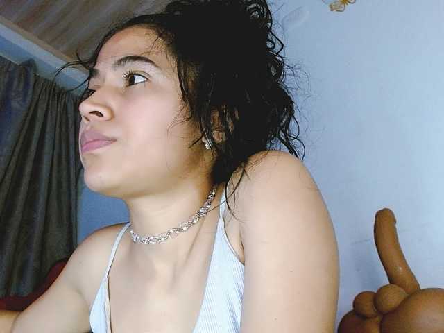 venus-cutee live cam on BongaCams