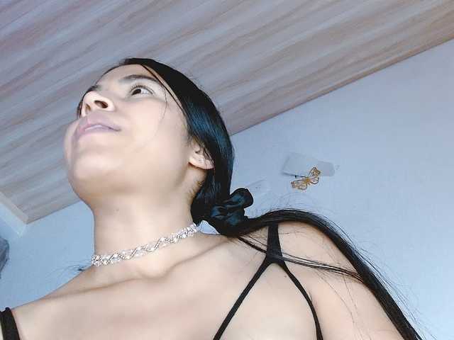 venus-cutee live cam on BongaCams