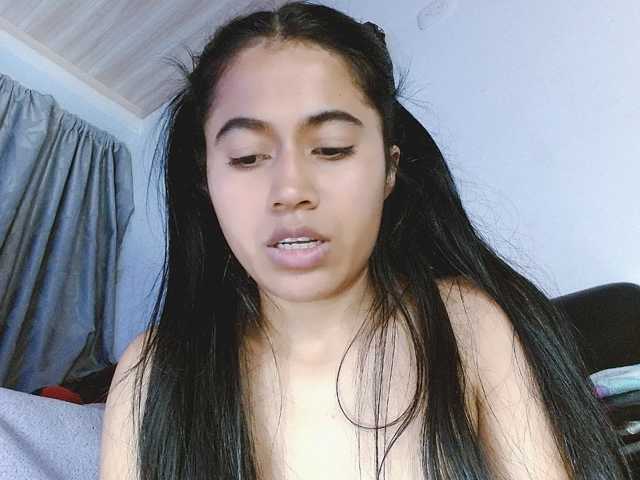 venus-cutee live cam on BongaCams