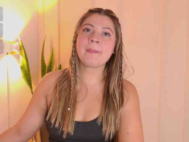 Modella: zuzusweet