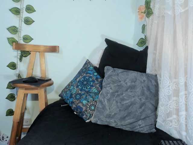 Melanny1 live cam on BongaCams
