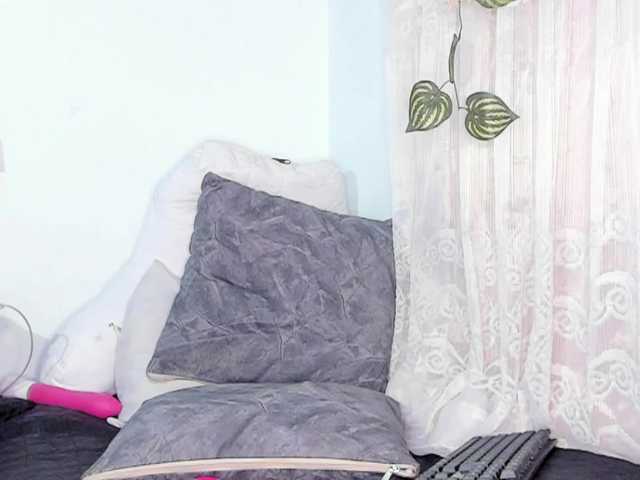Melanny1 live cam on BongaCams