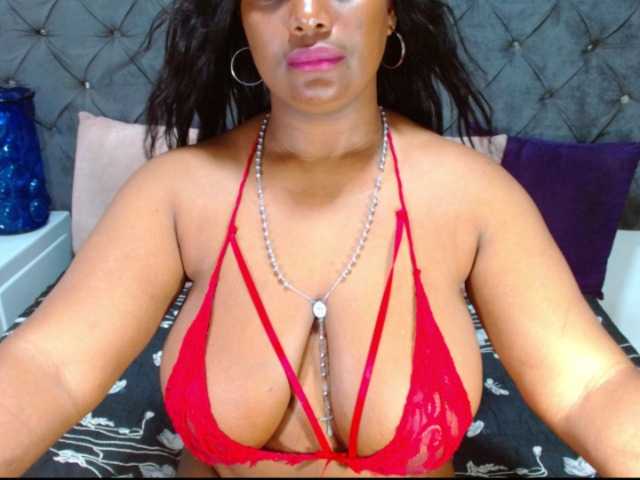 BIGTITSEBONY