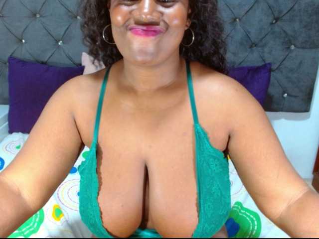 BIGTITSEBONY