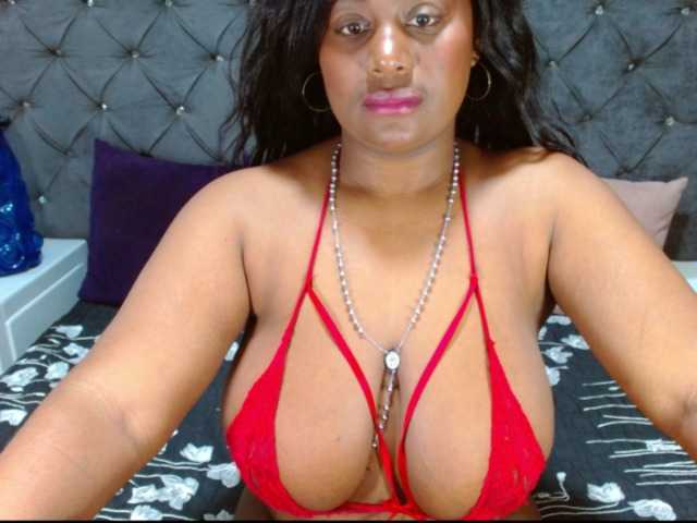BIGTITSEBONY