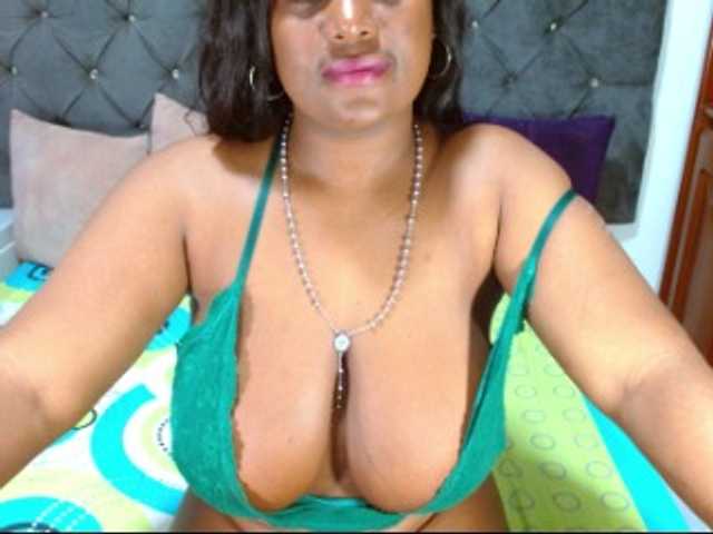 BIGTITSEBONY, en directo ahora en BongaCams