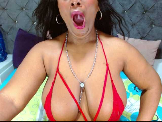 BIGTITSEBONY