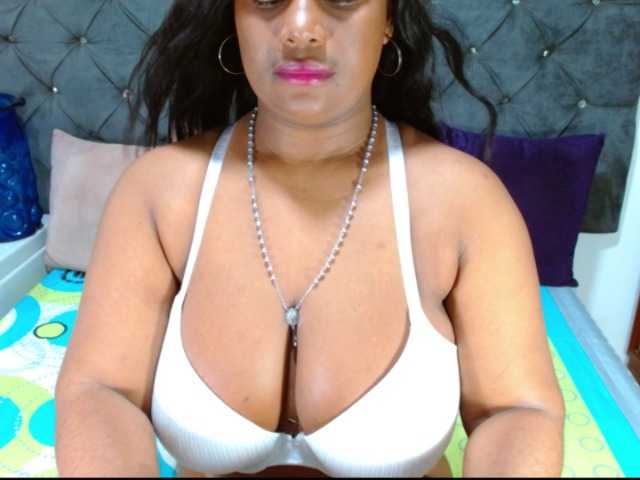 BIGTITSEBONY