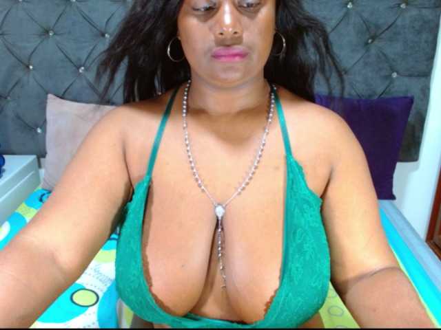 BIGTITSEBONY, en vivo ahora en BongaCams