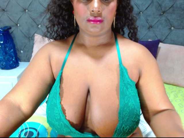 BIGTITSEBONY