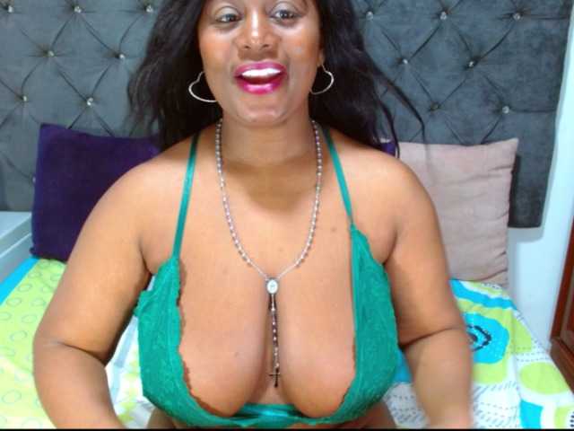 BIGTITSEBONY
