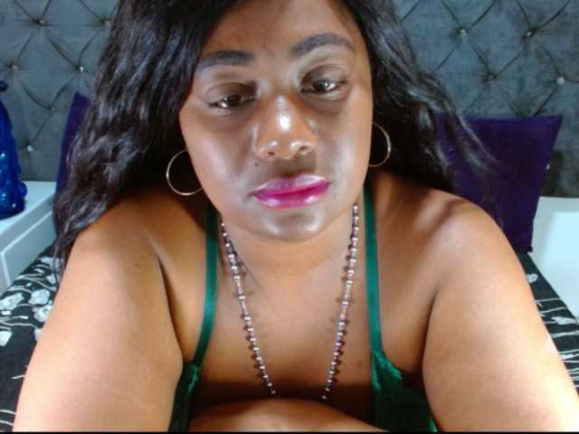 BIGTITSEBONY live cam on BongaCams