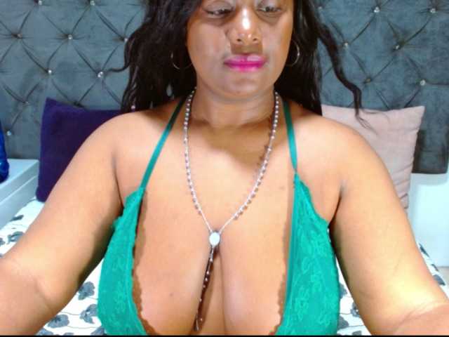 BIGTITSEBONY