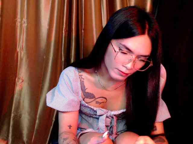 loisafox18