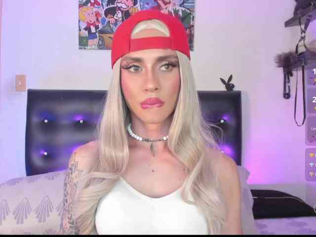 AngelsJones Live Webcam on BongaCams