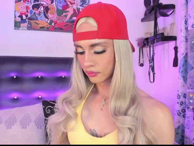 AngelsJones Live Webcam on BongaCams