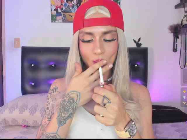 AngelsJones Live Webcam on BongaCams