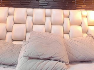SaloHeaven Porn Show