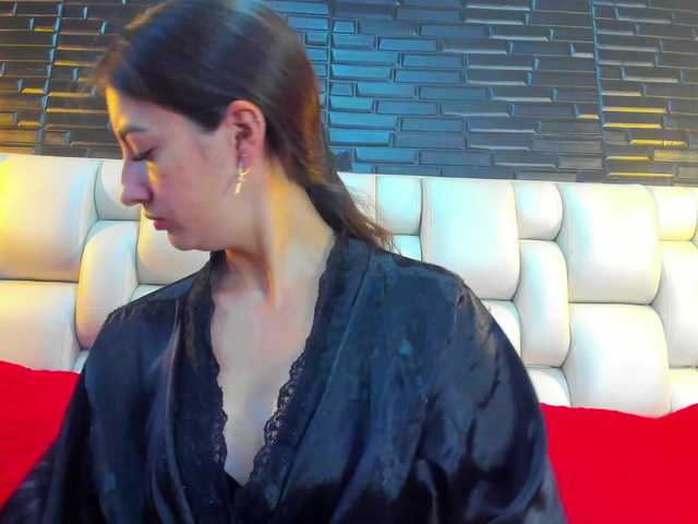 SaloHeaven live cam on BongaCams