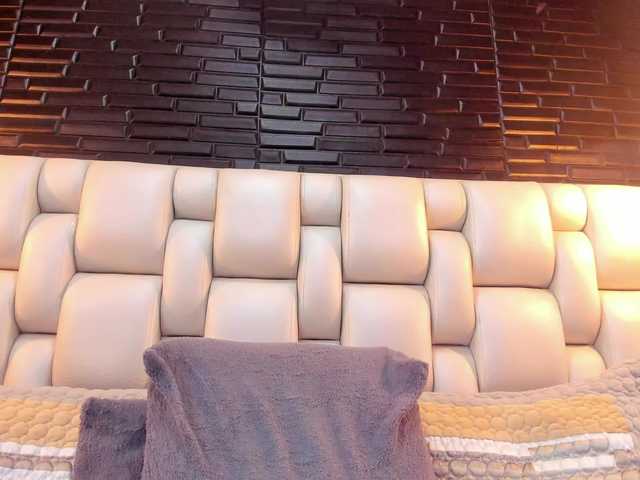 SaloHeaven Live Cam on BongaCams