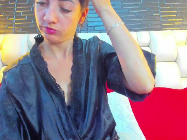 SaloHeaven live cam on BongaCams