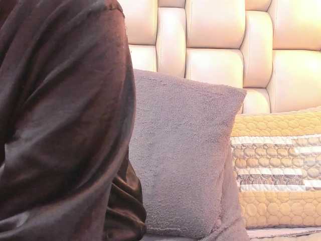 SaloHeaven live cam on BongaCams