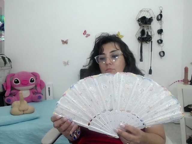 milf-hot29 live cam on BongaCams