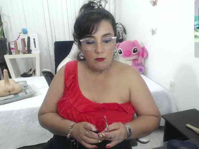 milf-hot29 webcam