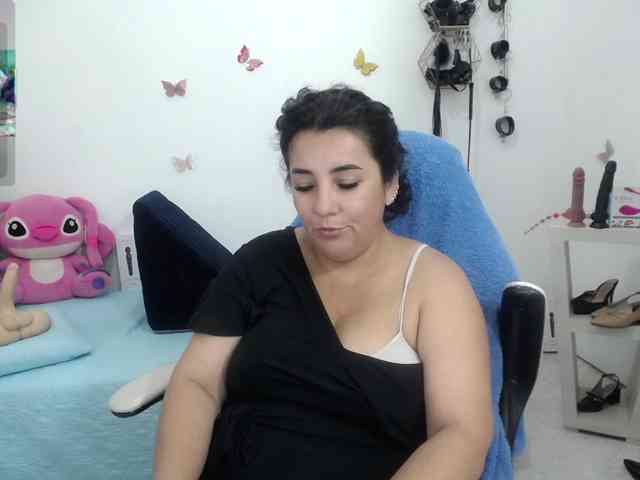 milf-hot29 webcam