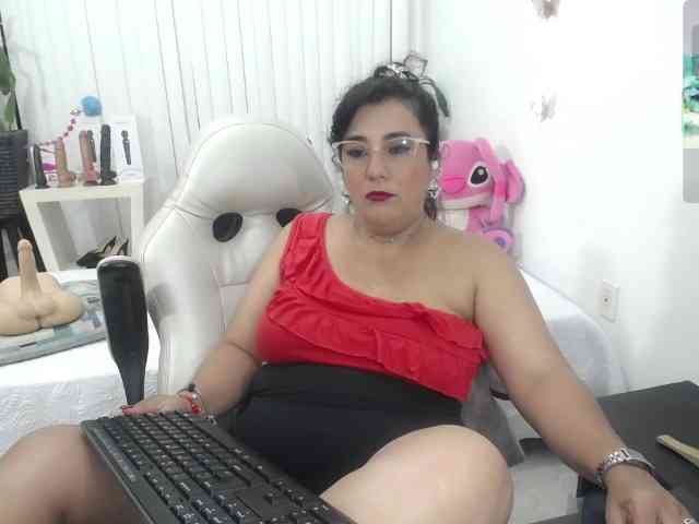 milf-hot29 webcam
