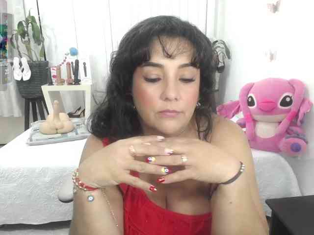 milf-hot29 webcam