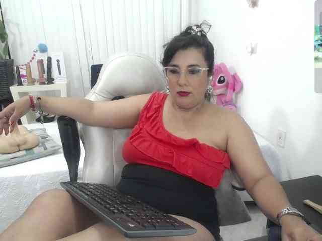 milf-hot29 webcam