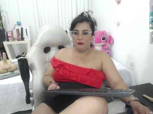 milf-hot29 webcam