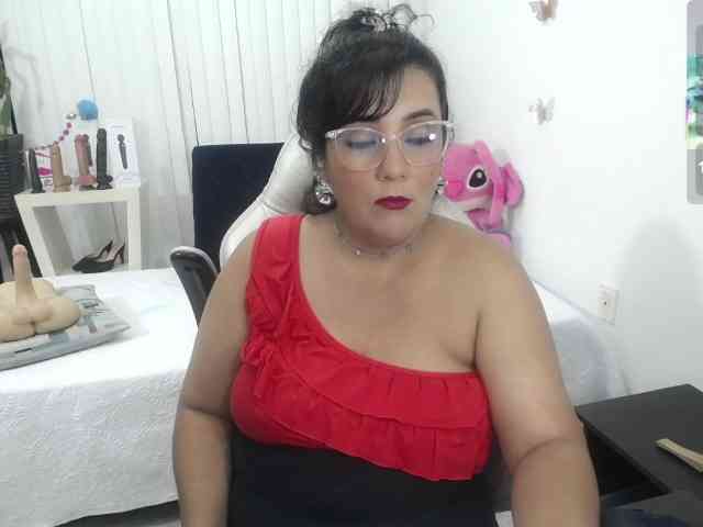 milf-hot29 webcam